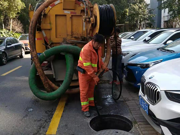 湖里排污管道清淤